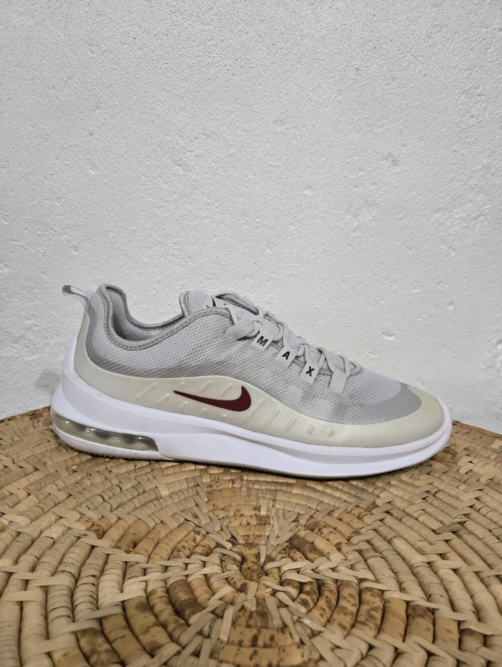 Nike Air Max Axis White Sneakers
